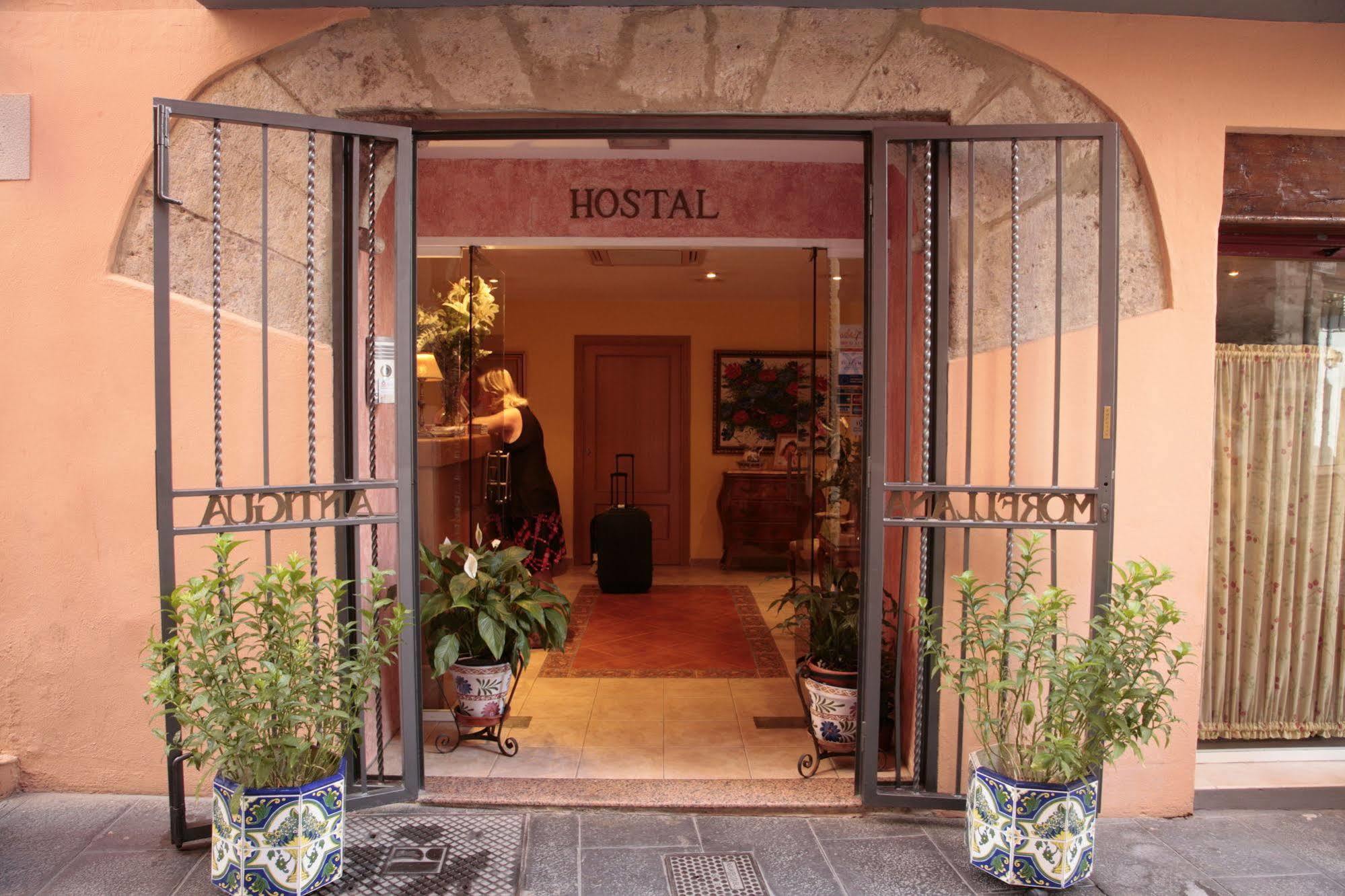 Hostal Antigua Morellana Valencia Exterior photo